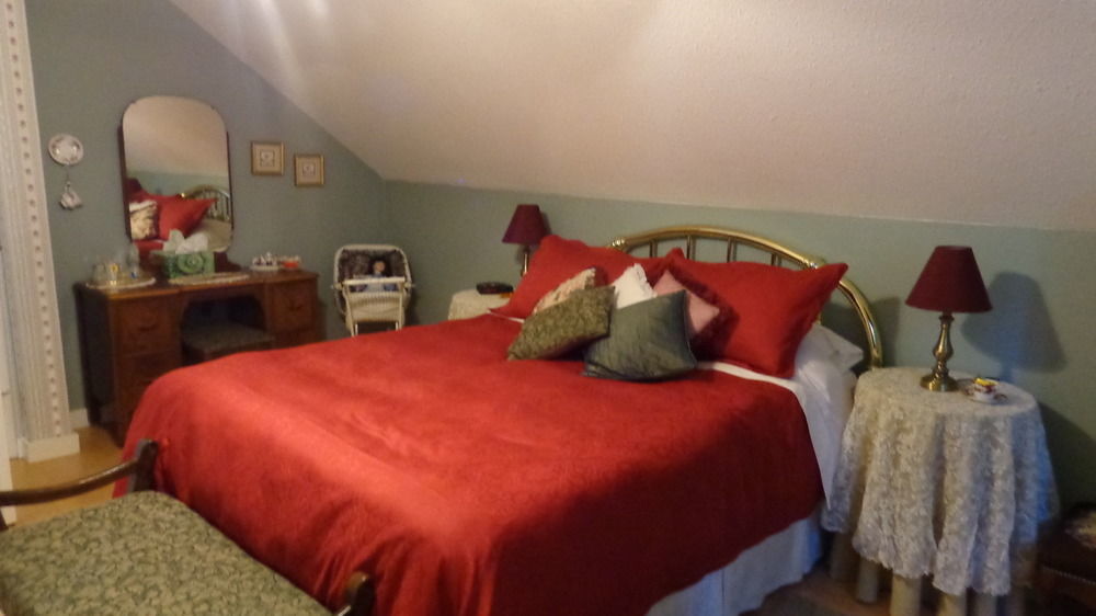 Tea Cozy Bed & Breakfast Qualicum Beach Εξωτερικό φωτογραφία