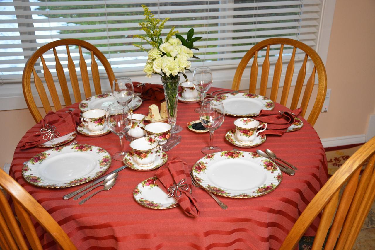 Tea Cozy Bed & Breakfast Qualicum Beach Εξωτερικό φωτογραφία