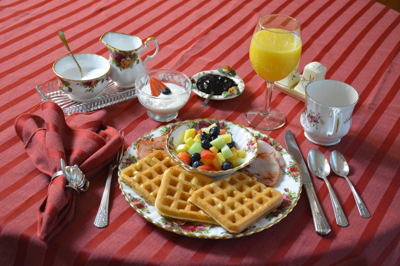 Tea Cozy Bed & Breakfast Qualicum Beach Δωμάτιο φωτογραφία