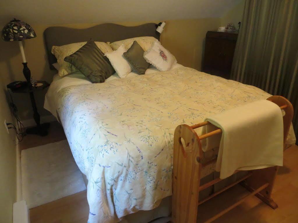 Tea Cozy Bed & Breakfast Qualicum Beach Εξωτερικό φωτογραφία